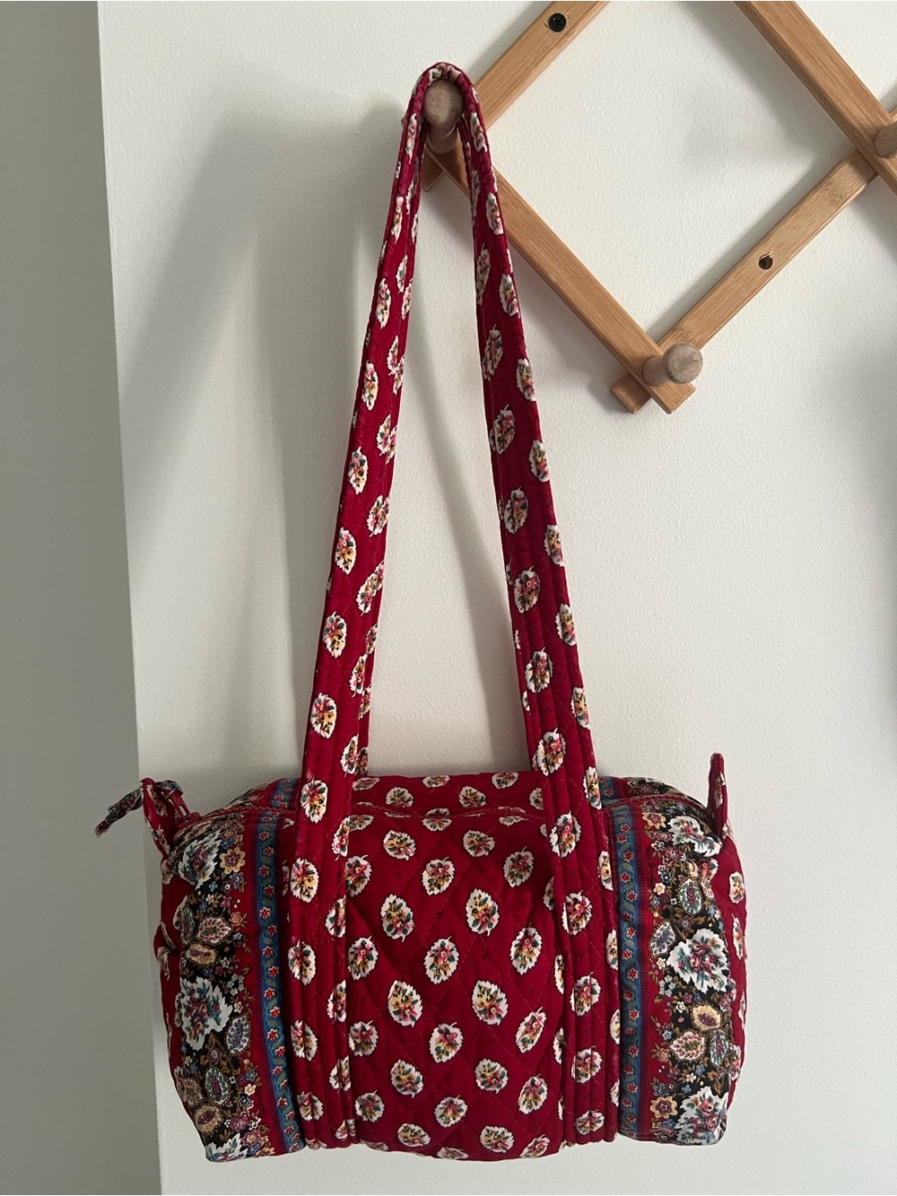 Vera Bradley Red Leaf Vintage Original 100 Bag